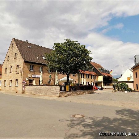 Gasthof Landhotel Gruner Baum Cadolzburg Ngoại thất bức ảnh