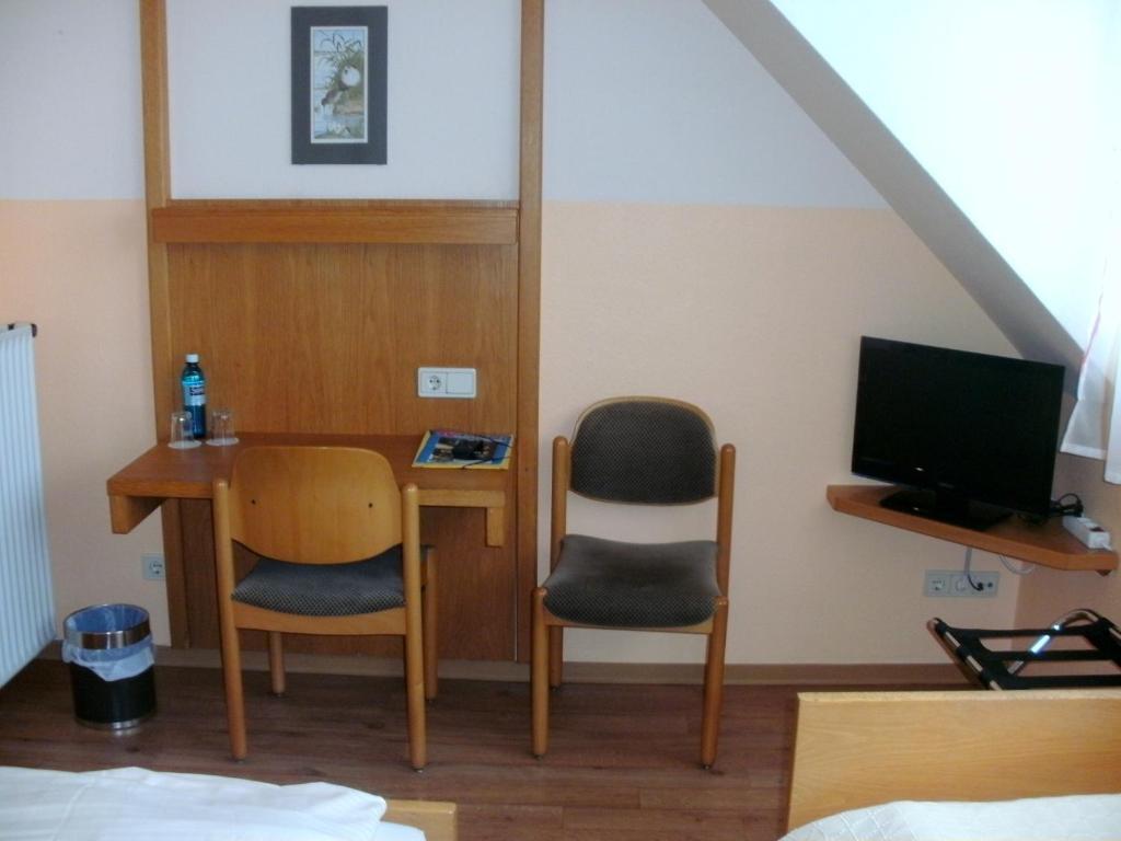 Gasthof Landhotel Gruner Baum Cadolzburg Phòng bức ảnh