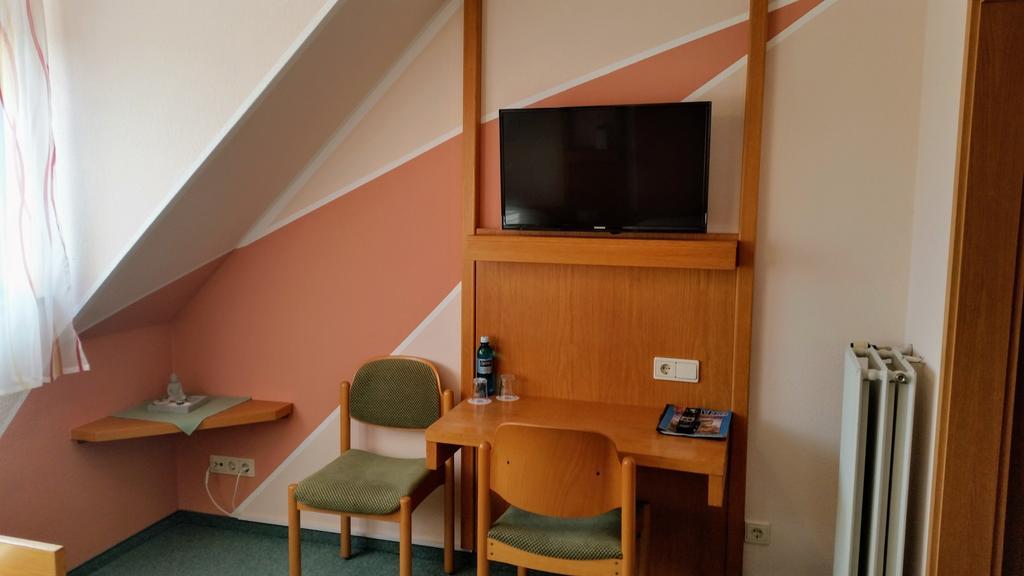Gasthof Landhotel Gruner Baum Cadolzburg Ngoại thất bức ảnh