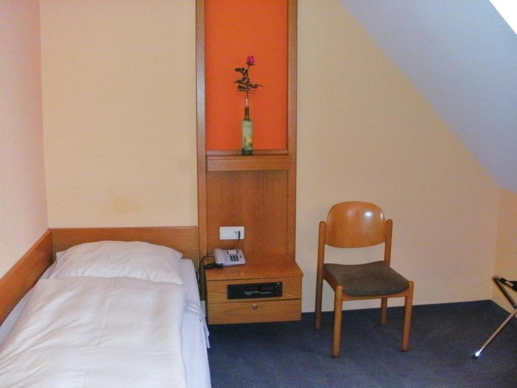 Gasthof Landhotel Gruner Baum Cadolzburg Ngoại thất bức ảnh