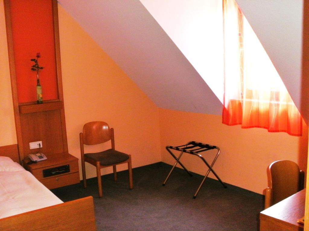 Gasthof Landhotel Gruner Baum Cadolzburg Ngoại thất bức ảnh
